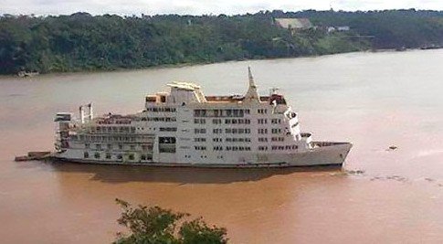 El barco casino de Misiones se muda a Paraguay