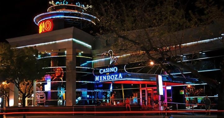 Detuvieron a dos empleados del Casino de Mendoza, Argentina