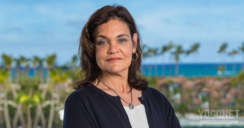 Atlantis Paradise Island celebrates designation of first female president 