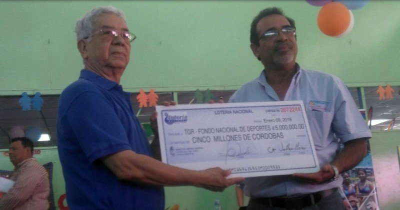 La Lotería Nacional de Nicaragua entregó 320 mil dólares en utilidades