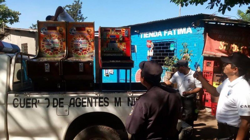 El Salvador: clausuran un local de juego clandestino en Sonsonate