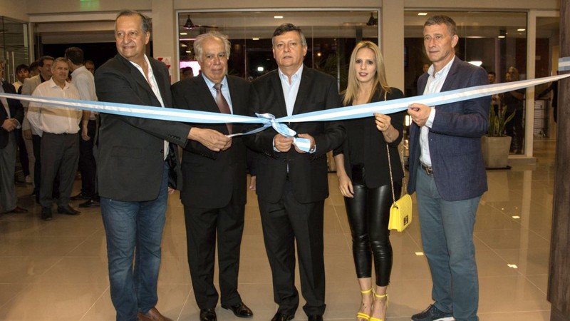 Argentina: el gobernador del Chaco inauguró un complejo con casino