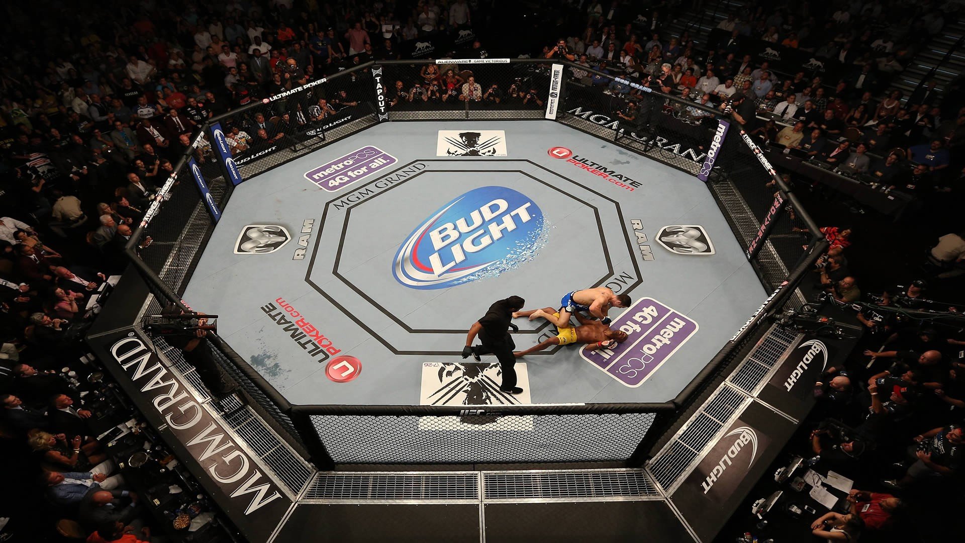 Ontario regulator reinstates betting on UFC after promotion updates its policies and procedures