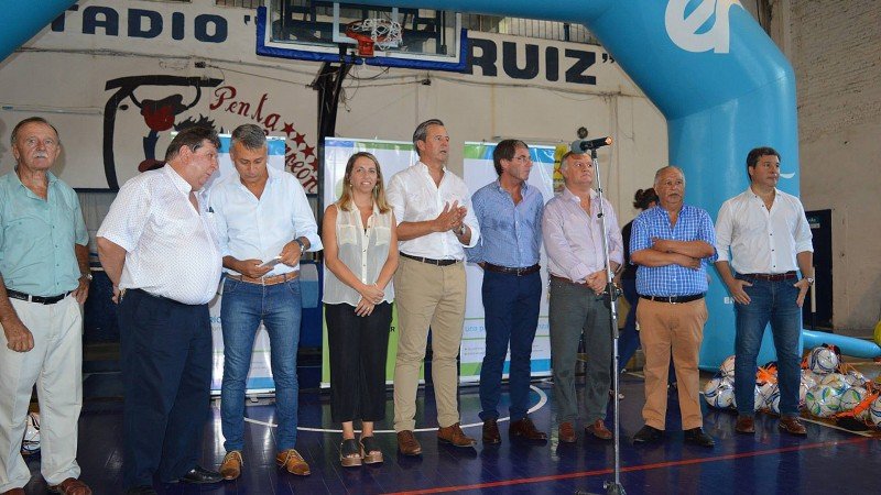Argentina: el IAFAS de Entre Ríos participó de la entrega de aportes a instituciones deportivas