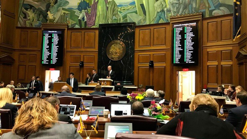 Indiana Legislature sends bill allowing mobile sports betting to Governor