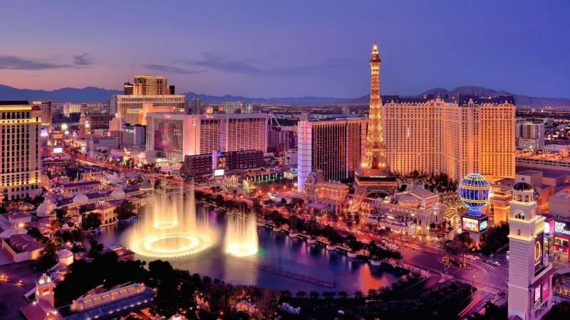 Los ingresos de los casinos en el Strip de Las Vegas cayeron un 39%