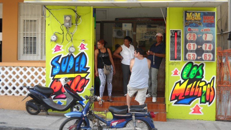 Las bancas de lotería de Dominicana se opusieron al fin de los sorteos