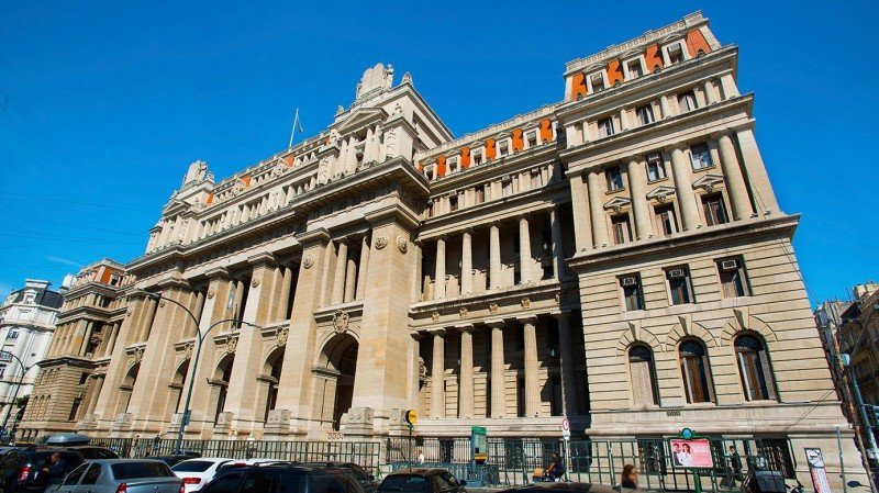 Argentina: la Corte Suprema obliga a los bingos a litigar uno por uno ante reclamos impositivos