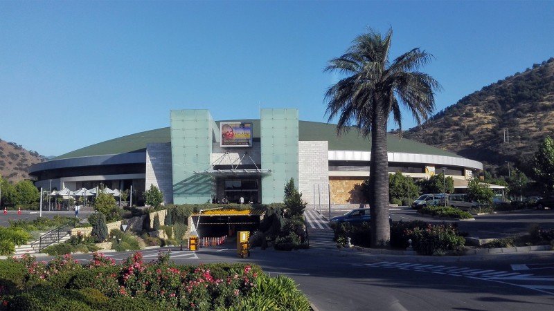 Bajan levemente las visitas y los ingresos brutos en los casinos chilenos