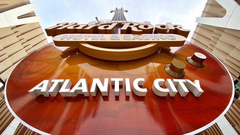 Hard Rock Atlantic City entrega bonos a empleados por un millón de dólares