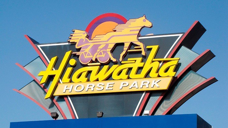 Canada: slot machines return to Hiawatha Horse Park
