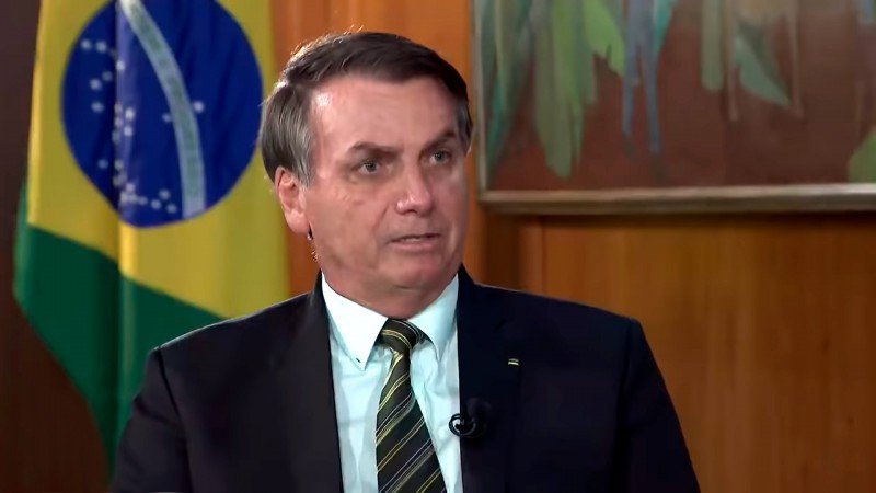Inmerso en la campaña, Bolsonaro se apoya en los evangélicos y deja la Ley de Juego para 2023