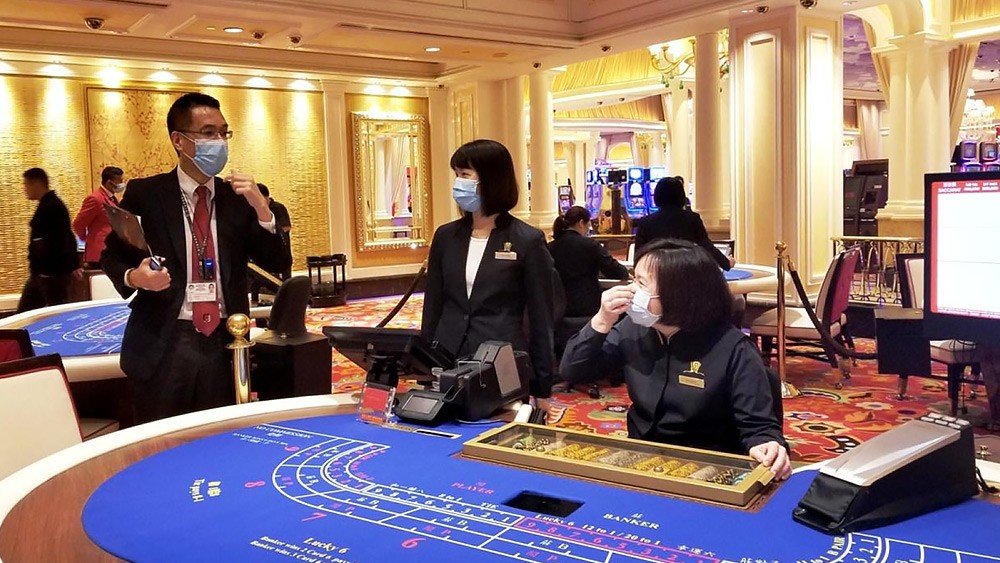 Macau Govt. reportedly urging casino operators to reduce staff by 90% amid Covid-19 outbreak