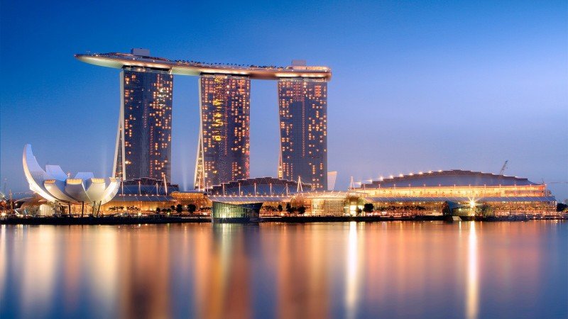 Marina Bay Sands in Singapore shuts down for 15 days