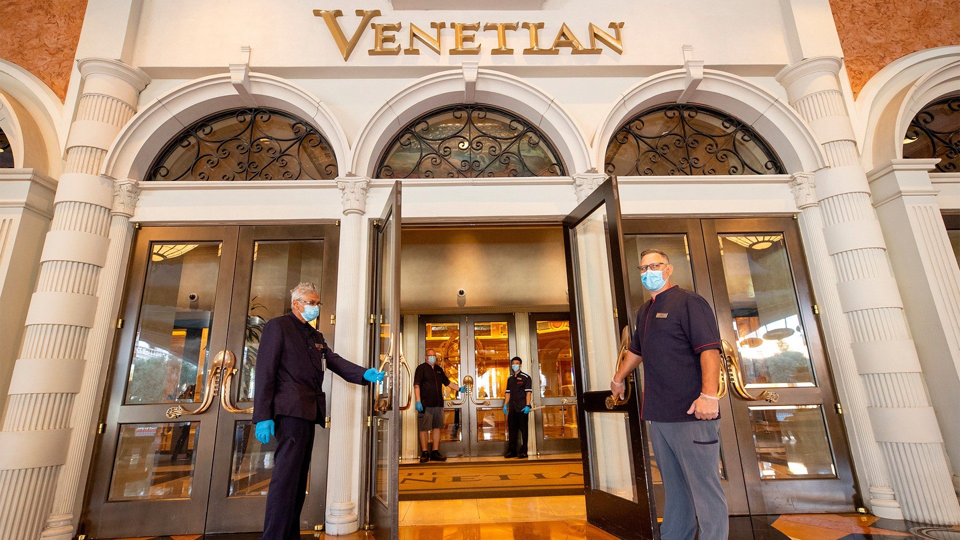 Las Vegas Sands completa la venta de The Venetian Resort a Apollo Global  Management y VICI Properties - AZARplus