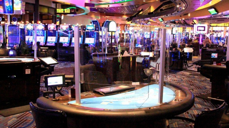 Arizona's Desert Diamond Casinos ban smoking at two venues