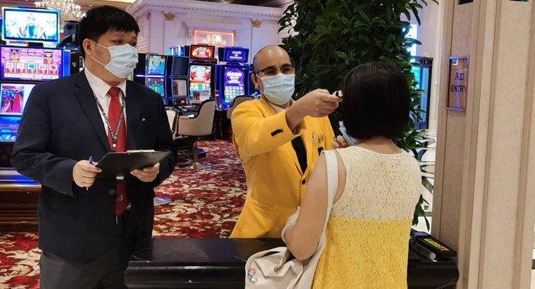 Macau to require visitors and staff to provide COVID-19 test certificate to enter casinos