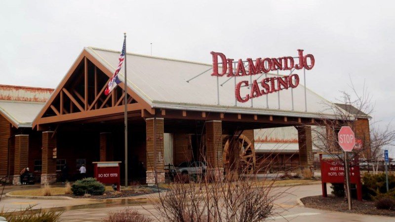 DraftKings, two casinos fined for violations by Iowa regulators