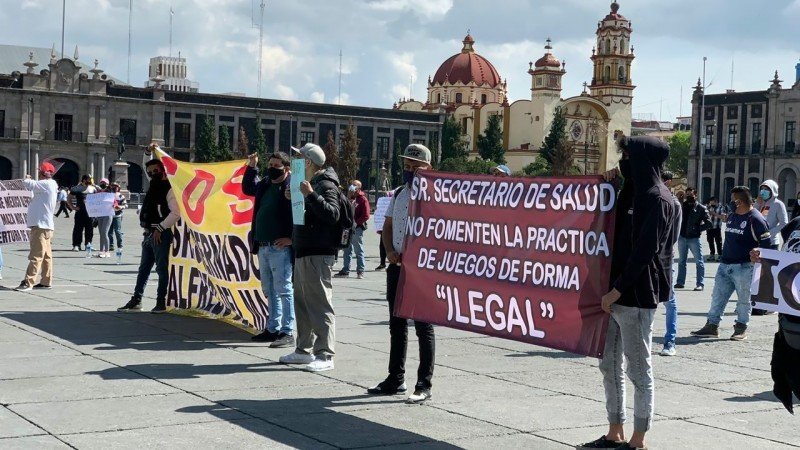Trabajadores de casinos del Estado de México exigen la reapertura