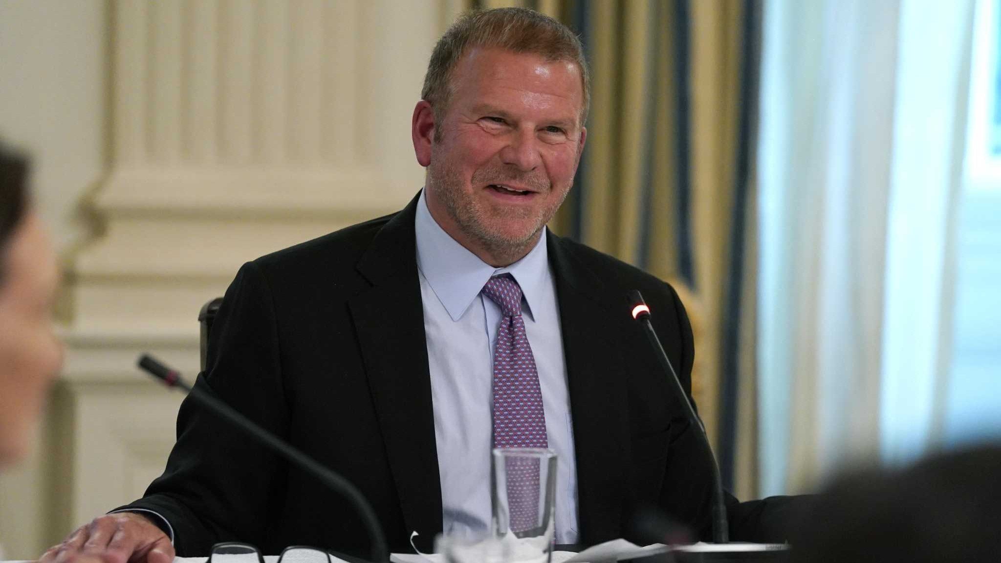 Tilman Fertitta acquires 6.1% stake in Wynn Resorts; becomes company’s second-largest shareholder