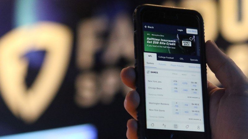 New York mobile sports betting down by 15% in April but $1.4B handle still US highest