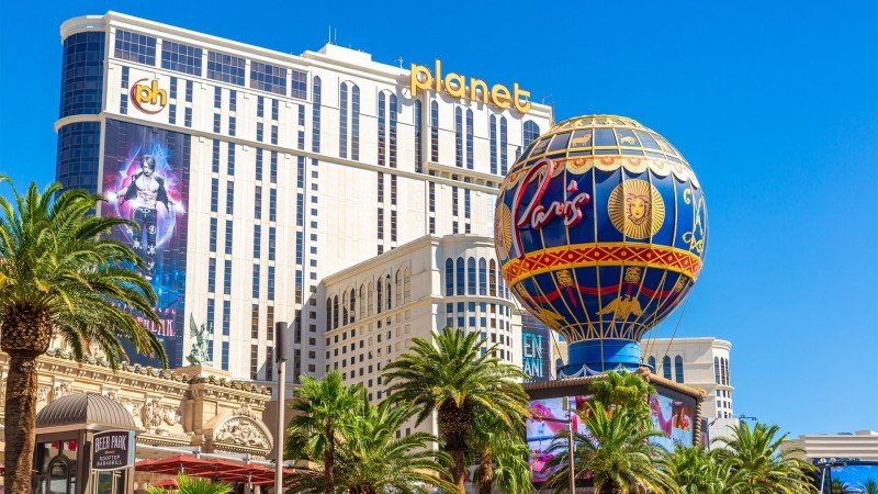 Caesars plans to sell Strip property by "early" 2022, posts $2.7B revenue in Q3