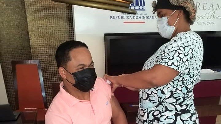 Empleados del Grupo Comar en República Dominicana reciben la vacuna contra el COVID-19
