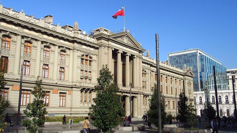 Chile's Supreme Court declares online betting sites illegal and orders the blockage of over 20 platforms