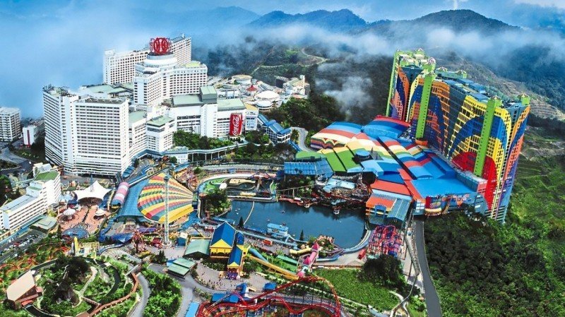 Resorts World Genting reopening delayed by covid surge, now expected in November