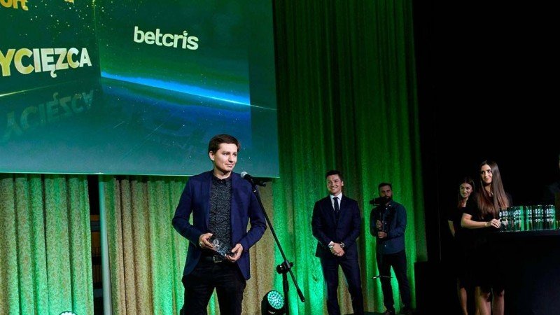 Betcris recibió dos reconocimientos en Polonia 