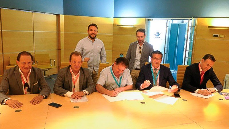 Entidades empresariales y sindicales españolas firmaron el preacuerdo del convenio marco para el sector del bingo en Expojoc