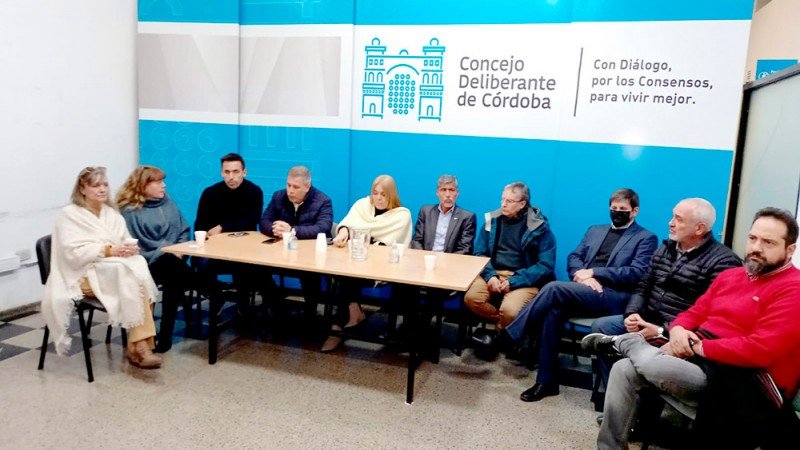 Argentina: La Justicia de Córdoba rechazó el pedido de 11 concejales para que opine sobre la aplicación del juego online en la capital
