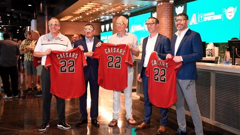 Caesars and MLB’s Diamondbacks open largest US in-stadium sportsbook at Chase Field in Arizona