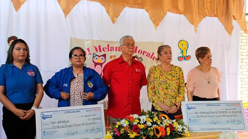 Nicaragua: Lotería Nacional entrega utilidades al Instituto de Deportes y al Ministerio de la Familia
