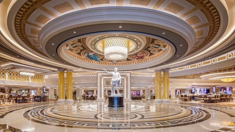 Caesars Palace completes multimillion-dollar renovations to entrace, debuts new Galleria Bar
