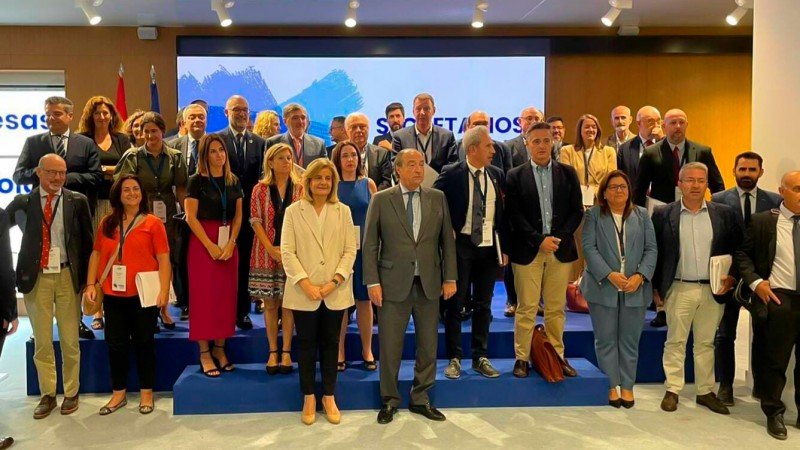 El Club de Convergentes participó de la reunión de secretarios generales de la patronal empresarial española