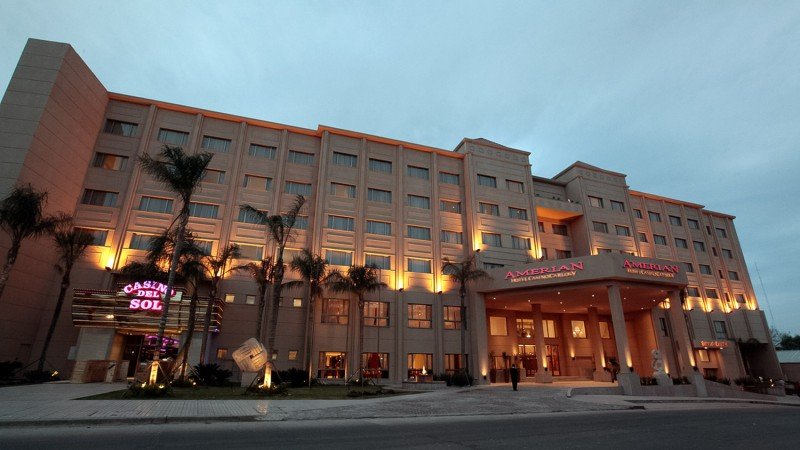 El Hotel Casino Amerian Carlos V de Termas de Río Hondo celebra su 10° aniversario