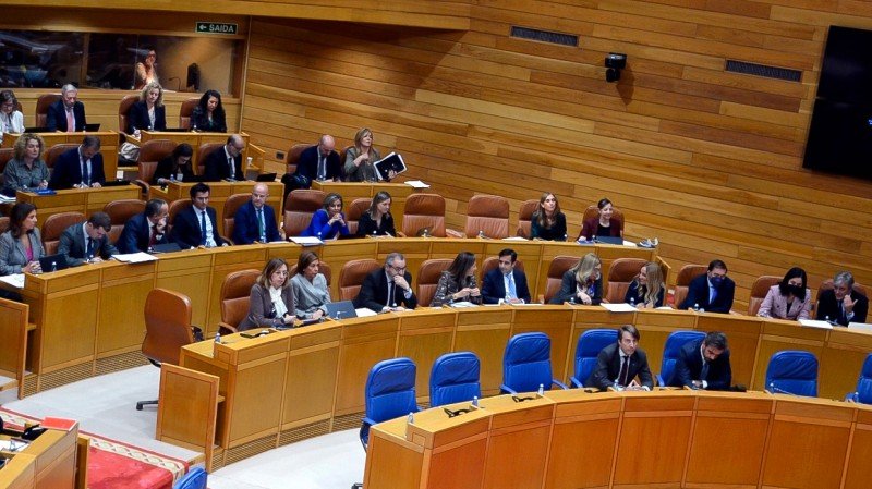 Galicia: se inicia el debate de la ley del juego y el PP se acerca a la oposición para aprobar el proyecto de la Xunta