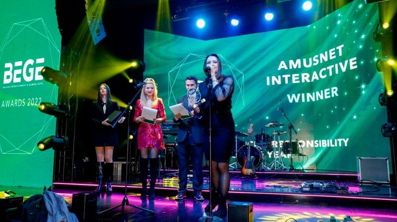 Amusnet Interactive destaca los dos premios que obtuvo en los BEGE Awards 2022