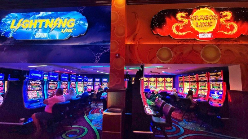 Aristocrat opens Florida's first Lightning Link Lounge at Seminole Casino Hotel Immokalee