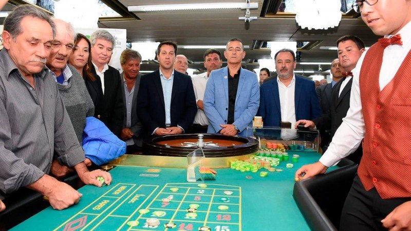 Después de cuatro años, el Casino de Necochea reabrió sus puertas en la provincia de Buenos Aires