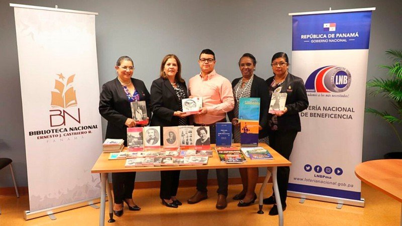 La Lotería Nacional de Panamá donó libros y revistas a la biblioteca Ernesto J. Castillero