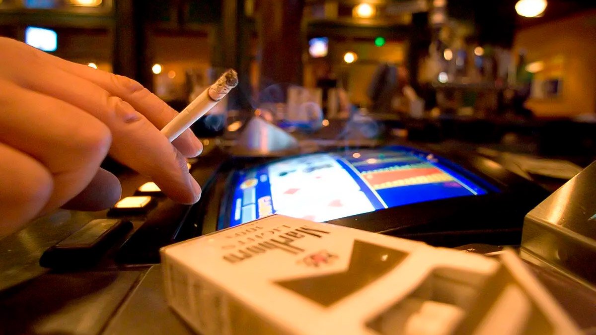 St. Louis could become Missouri's first county to ban smoking in casinos