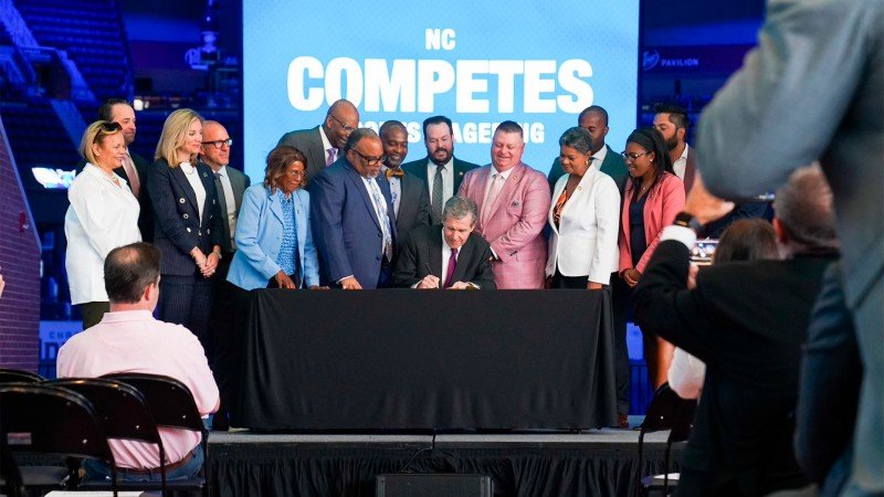North Carolina Gov. signs sports betting into law; market to launch by mid-June 2024 at the latest