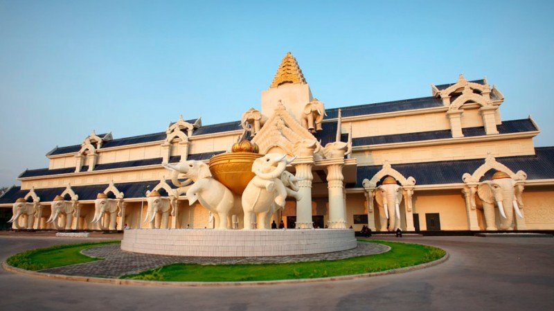Macau Legend completes sale of Savan Legend Resort in Laos