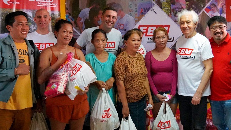 La Fundación FBM refuerza su programa solidario en Filipinas tras un incendio que afectó a 800 familias 