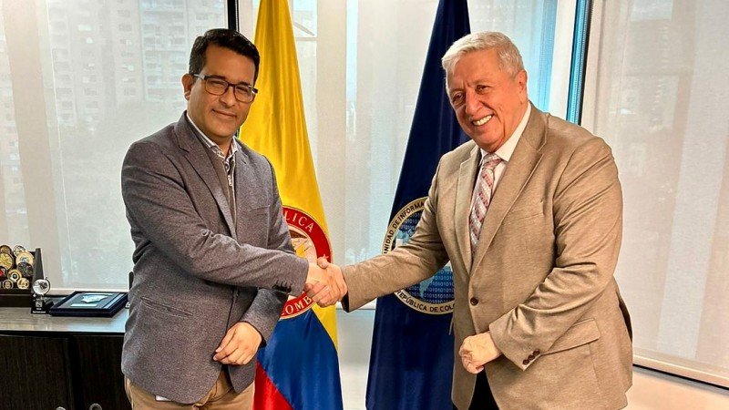 Coljuegos firmó un Convenio de Cooperación con la UIAF y “Pactos por la legalidad” con los gremios del sector