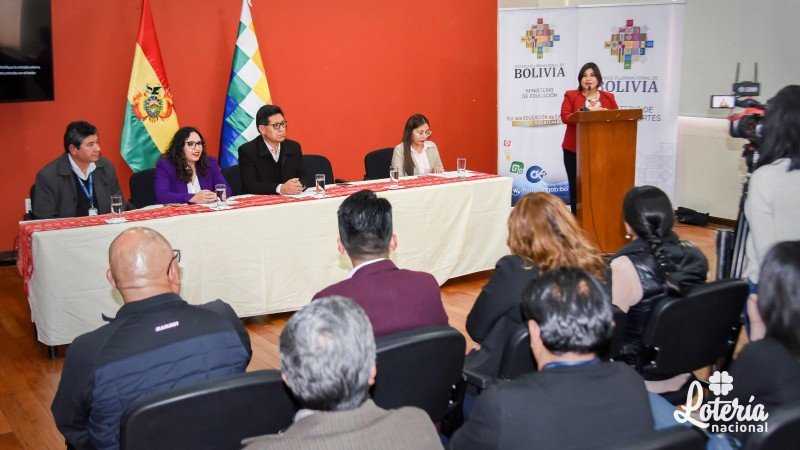 La Lotería Nacional de Bolivia firma un convenio para promover la educación en zonas rurales