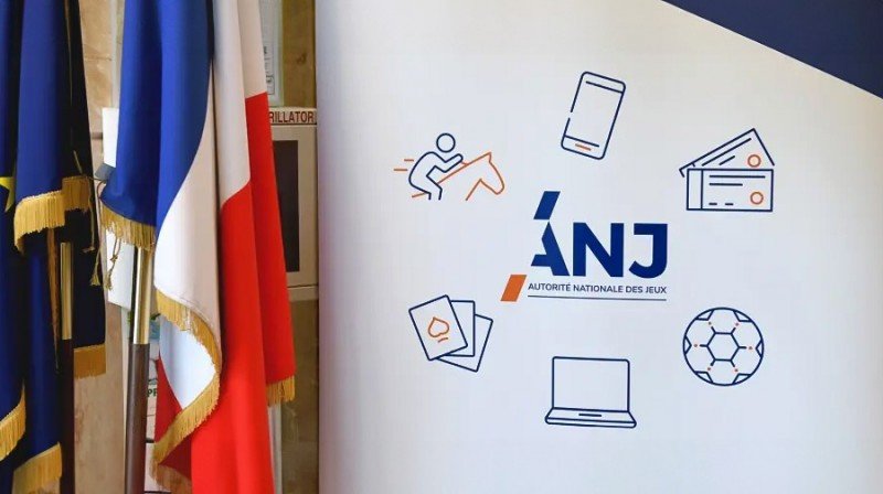 Francia: La Autoridad Nacional del Juego alerta sobre sitios online ilegales que falsifican marcas de casinos en Facebook