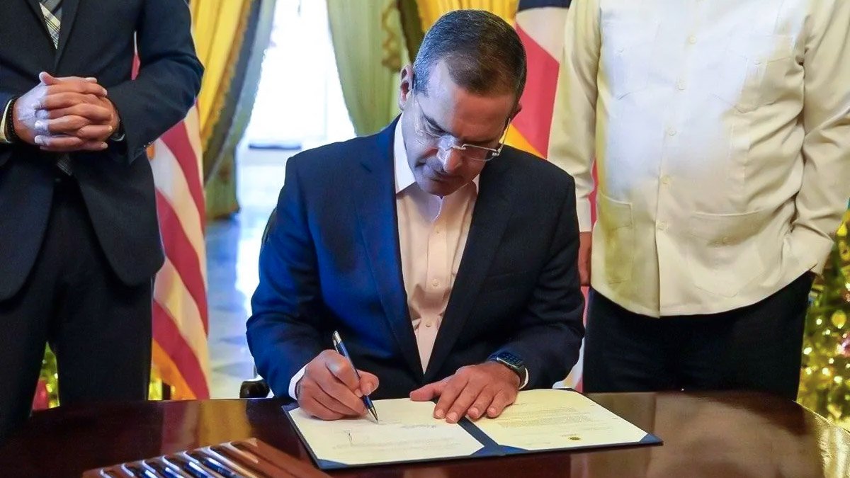 El gobernador de Puerto Rico firmó la legislación que reforma la Ley de Máquinas de Juegos de Azar